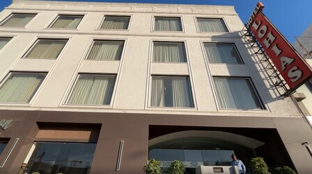 Hotel Arch The Lohias