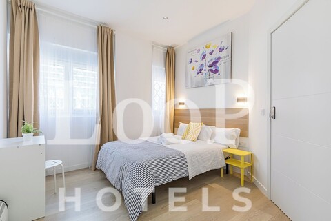 룹 알칼라 어덜츠 온리