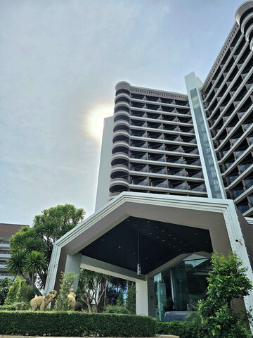 퍼스트 퍼시픽 시러스 - 파타야