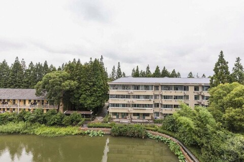 Shenggong Fashion Hotel