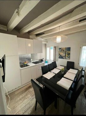 Rialto Rooms very central