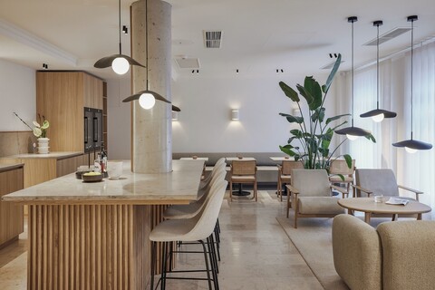 아델란테 부티크 호텔