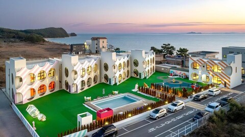 펀지 키즈 풀빌라 펜션