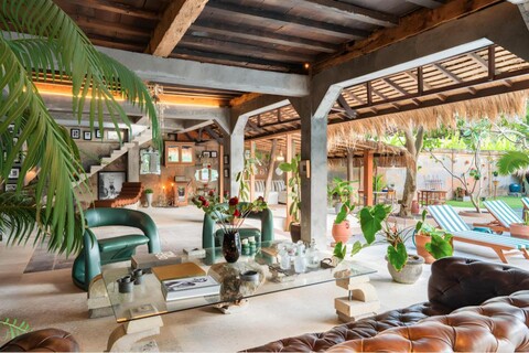 더 코듀로이 호텔