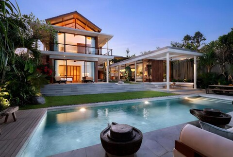 우마 산타이 빌라 페레레난 바이 나쿨라