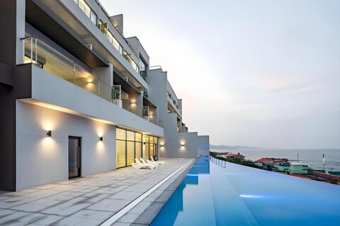 포항 마담아네뜨풀빌라-반려견동반가능