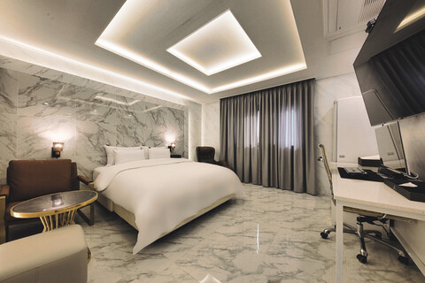 천안 아덴 호텔