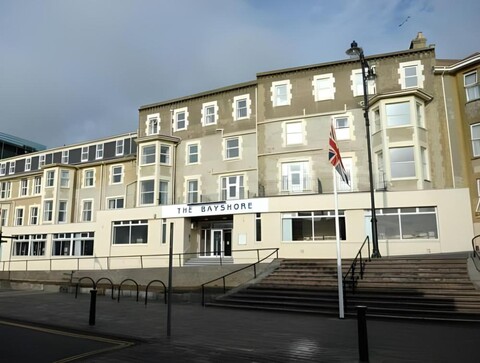 Bayshore Hotel