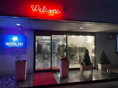 HOTEL122