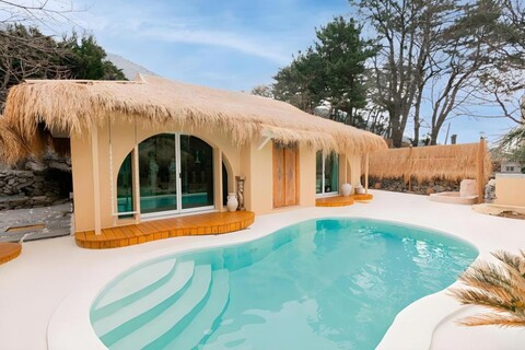 바바라발리 풀빌라