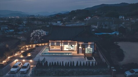 경주 라움 더 한옥 풀 빌라