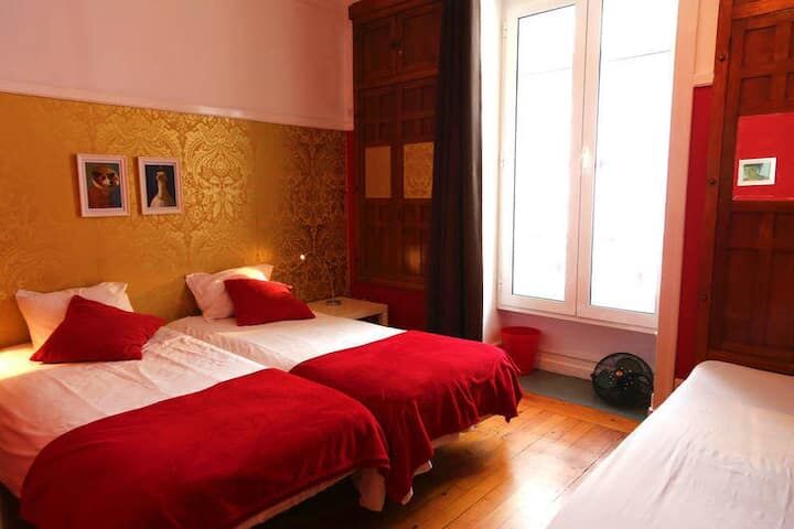 room detail thumbnail 0