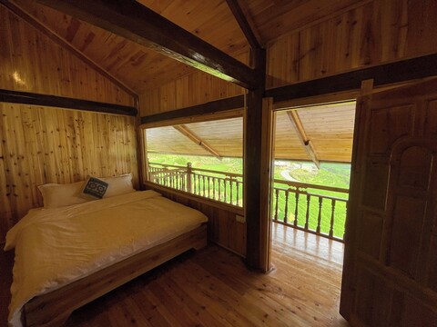 비즈 홈스테이 사파 & 트레킹