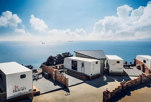 남해 캐비넷펜션 앤 카라반