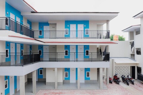 Urbanview Petukangan Mansion Jakarta