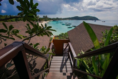 차리나 힐 리조트 - 파타야 비치 코흐 리페