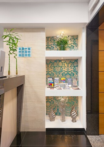 호텔 DAH - 돔 아폰소 엔리케스