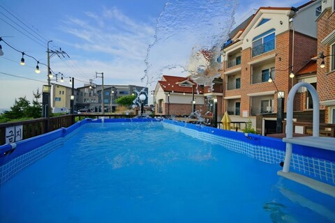 변산반도 더포레스트 펜션