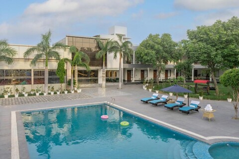 Clarks Inn Bichpuri, Agra