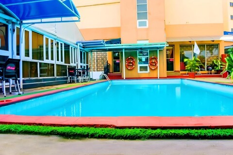 Golden Tulip Garden City Hotel - Rivotel