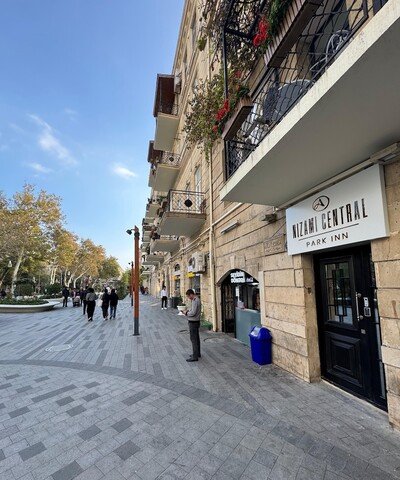 니자미 센트럴 파크 호텔