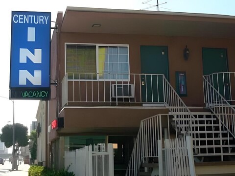 센튜리 인 앳 LAX