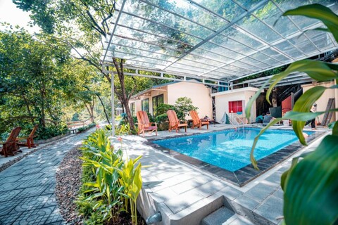 Trang An Freedom Hood