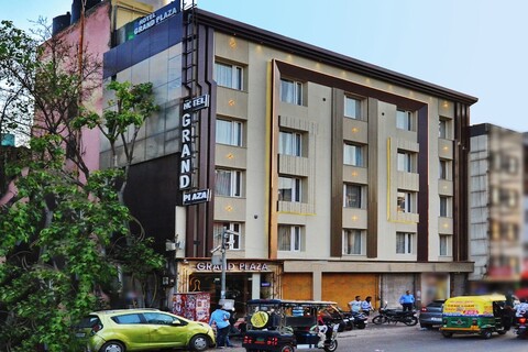 호텔 그랜드 플라자