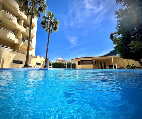 알부페이라 마리나 솔, 수영장 이용 가능, 호밍 제공