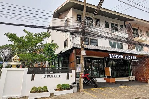 Tanwa Hotel