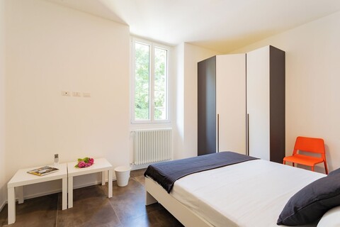 놀라운 체르노비오, 렌트 올 코모