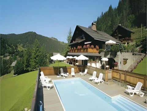 Les Chalets de la Serraz
