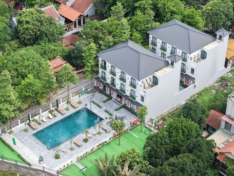 더 선 탐 콕 호텔