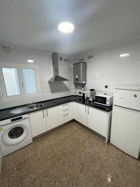 Encantadora Habitación Privada cerca del mar