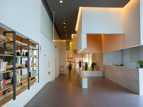 진장 인 셀렉트 상하이 펑시안 바오룽 스퀘어 노스 윈허 로드