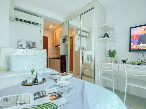 티폴리아의 편안하고 미니멀리스트한 스튜디오 아파트먼트