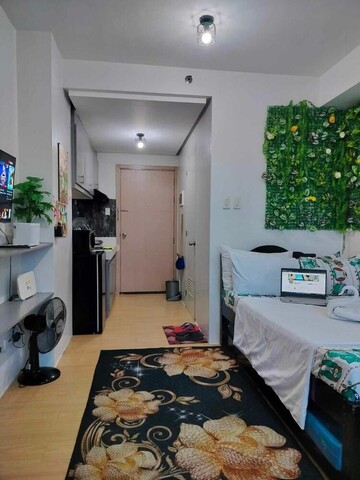 케손 시티의 도시 전망 아늑한 콘도 - 당신의 집 같은 곳