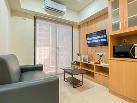 메이카르타 아파트먼트의 아늑하고 미니멀리스트 1베드룸, 작업실 있음