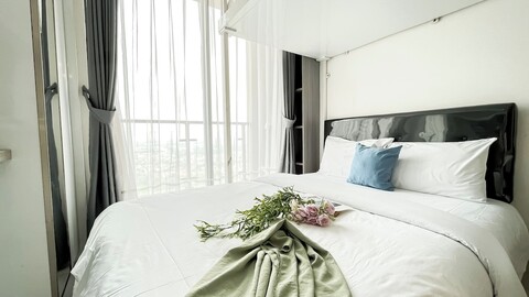 현대적이고 아늑한 스튜디오, 아파트먼트 스카이 하우스 BSD