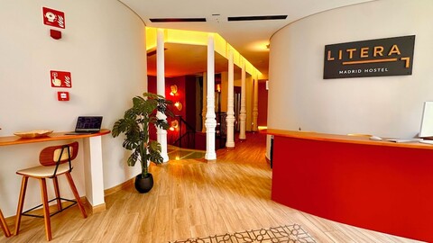 리터럴 호스텔