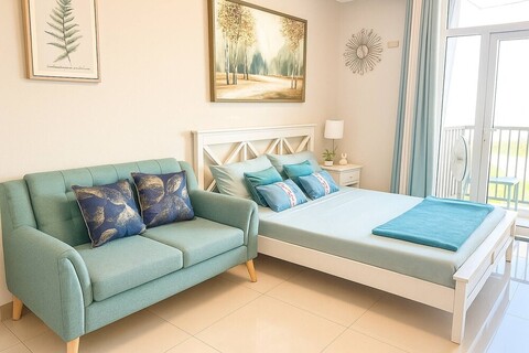 라푸라푸 시티의 프라이빗 풀과 BBQ 구역이 있는 스튜디오 타입 콘도