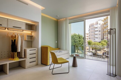 암바시아토리 스위트 호텔