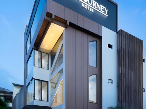The Journey Hotel