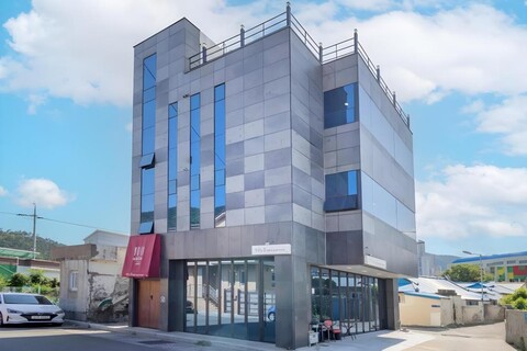 욜로인 게스트하우스