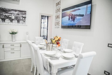 센트럴 럭셔리 아파트먼트