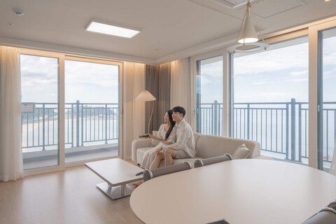 더 오션 바이 오너스 호텔 양양