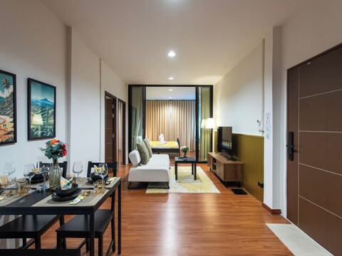 더 시티 야오와랏