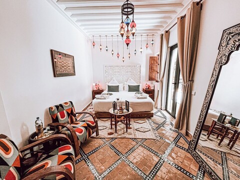 리아드 시그니처 메디나