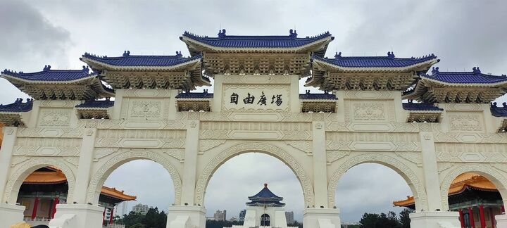 대만한국어 타이베이 시내택시투어 용산사 중정기념관 융캉제 단수이 우라이 고궁박물관 코스선택-i