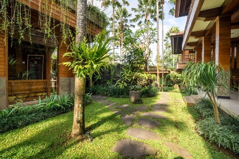 Budhi Ayu Suite